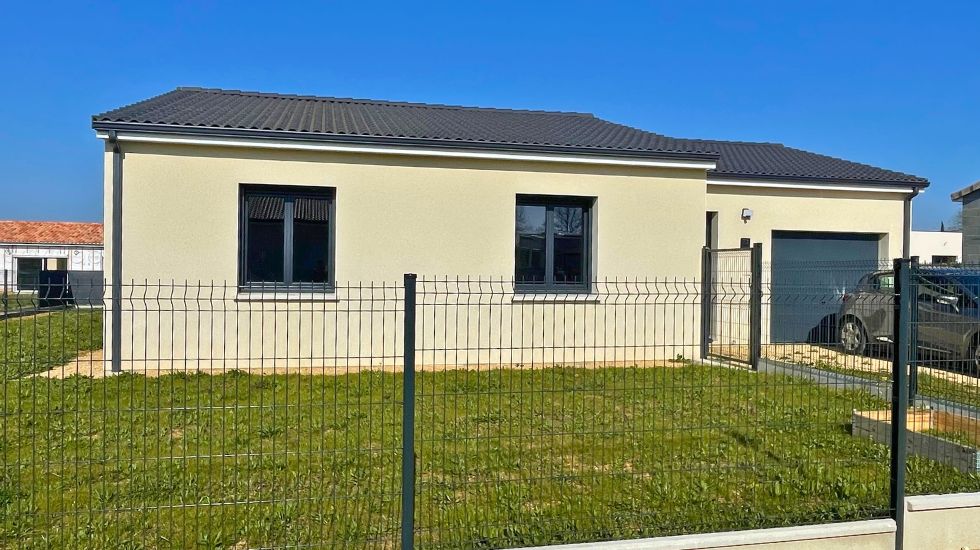 Construction d’une maison Bréhat à Nieuil-l’Espoir