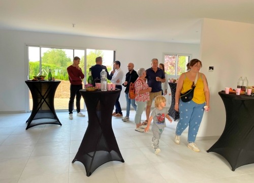 Apéro livraison à Chabournay : un beau moment de partage autour du modèle Corfou